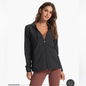 Vuori Outdoor Trainer Shell-Black Heather-L